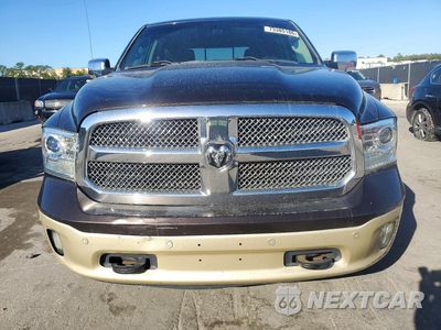 Piąte zdjęcie samochodu w środku: 2017 RAM 1500 LONGHORN VIN:1C6RR6WT3HS531945 - miniatura