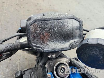 Zdjęcie 7 z 8 samochodu: 2022 KAWASAKI ZR900 VIN:JKAZR2F12NA038608 - miniatura