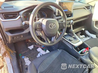 Zdjęcie 8 z 12 samochodu: 2025 TOYOTA RAV4 LE VIN:JTMMWRFV4SD353649 - miniatura