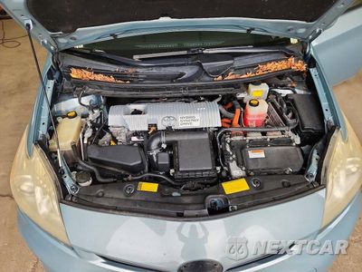 Zdjęcie 11 z 12 samochodu: 2013 TOYOTA PRIUS THREE VIN:JTDKN3DUXD1642878 - miniatura