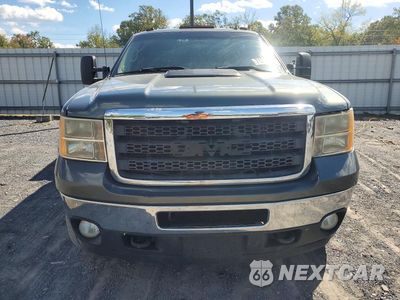 Piąte zdjęcie samochodu w środku: 2011 GMC SIERRA K3500 SLT VIN:1GT424C8XBF160102 - miniatura