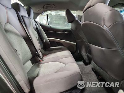 Zdjęcie 10 z 12 samochodu: 2018 TOYOTA CAMRY LE VIN:4T1B31HK7JU507382 - miniatura