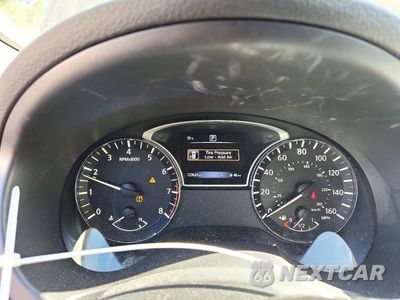 Zdjęcie 9 z 12 samochodu: 2017 NISSAN ALTIMA 2.5 SV VIN:1N4AL3AP4HC149617 - miniatura