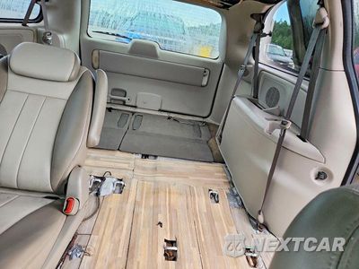 Zdjęcie 10 z 13 samochodu: 2005 DODGE GRAND CARAVAN SXT VIN:2D4GP44L35R382661 - miniatura