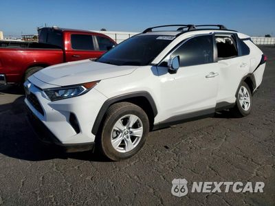 2020 TOYOTA RAV4 XLE JTMW1RFV0LD048237 - główne zdjęcie licytacji z USA - miniatura