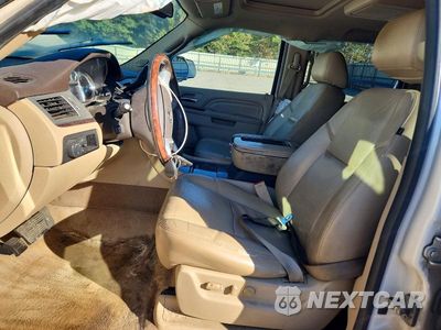 Zdjęcie 7 z 13 samochodu: 2013 CADILLAC ESCALADE ESV LUXURY VIN:1GYS4HEF9DR374787 - miniatura