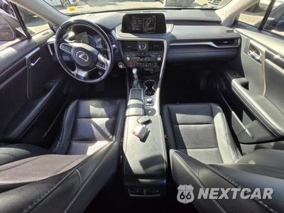 Zdjęcie 9 z 10 samochodu: 2021 LEXUS RX 350L BASE VIN:JTJAZKFA5M2027952 - miniatura