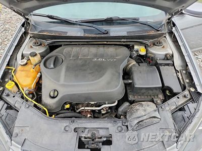 Zdjęcie 11 z 12 samochodu: 2013 CHRYSLER 200 LIMITED VIN:1C3CCBCG7DN737928 - miniatura