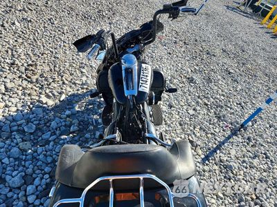 Zdjęcie 6 z 8 samochodu: 2014 HARLEY-DAVIDSON FLHTK ELECTRA GLIDE ULTRA LIMITED VIN:1HD1KEL18EB610657 - miniatura