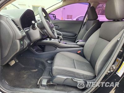 Zdjęcie 7 z 12 samochodu: 2019 HONDA HR-V LX VIN:3CZRU6H39KG714568 - miniatura
