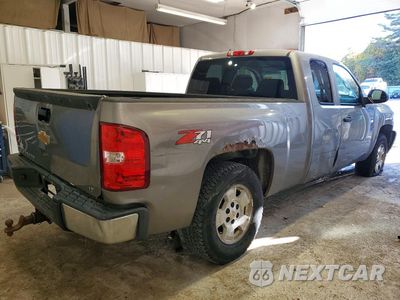Trzecie zdjęcie samochodu z tyłu: 2013 CHEVROLET SILVERADO K1500 LT VIN:1GCRKSE7XDZ354919 - miniatura