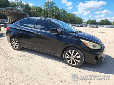 Czwarte zdjęcie samochodu z boku: 2017 HYUNDAI ACCENT VALUE EDITION VIN:KMHCT4AEXHU337913 - miniatura