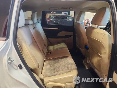 Zdjęcie 11 z 13 samochodu: 2016 TOYOTA HIGHLANDER LE PLUS VIN:5TDBKRFH3GS346006 - miniatura