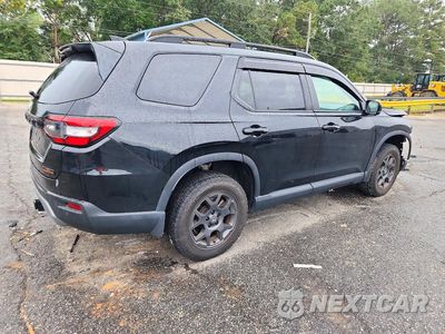 Trzecie zdjęcie samochodu z tyłu: 2025 HONDA PILOT TRAILSPORT VIN:5FNYG1H60SB005118 - miniatura