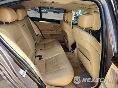 Zdjęcie 10 z 12 samochodu: 2013 BMW 528 XI VIN:WBAXH5C51DD112264 - miniatura