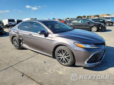 Czwarte zdjęcie samochodu z boku: 2024 TOYOTA CAMRY XLE VIN:4T1F11AK4RU241297 - miniatura