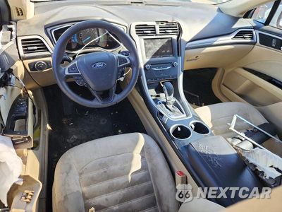 Zdjęcie 8 z 12 samochodu: 2013 FORD FUSION SE VIN:3FA6P0HR8DR350965 - miniatura