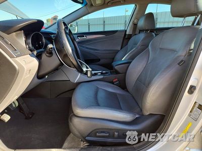 Zdjęcie 7 z 12 samochodu: 2013 HYUNDAI SONATA HYBRID VIN:KMHEC4A40DA076478 - miniatura