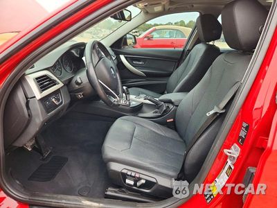 Zdjęcie 7 z 12 samochodu: 2018 BMW 320 XI VIN:WBA8E5G5XJNU47956 - miniatura