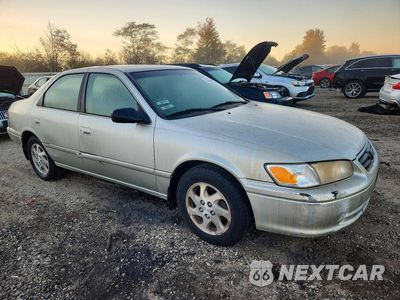 Czwarte zdjęcie samochodu z boku: 2000 TOYOTA CAMRY LE VIN:JT2BG22K7Y0469198 - miniatura