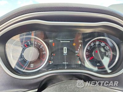 Zdjęcie 9 z 12 samochodu: 2016 DODGE CHALLENGER SXT VIN:2C3CDZAG7GH312151 - miniatura