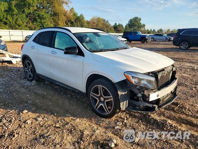 Czwarte zdjęcie samochodu z boku: 2016 MERCEDES-BENZ GLA 250 VIN:WDCTG4EB2GJ267844 - miniatura
