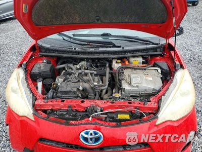 Zdjęcie 12 z 13 samochodu: 2012 TOYOTA PRIUS C THREE VIN:JTDKDTB32C1508541 - miniatura