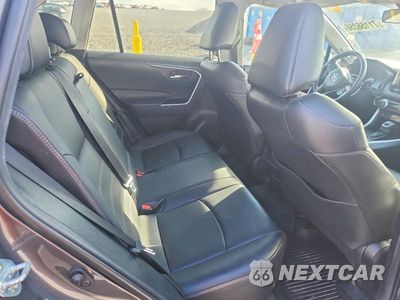 Zdjęcie 11 z 13 samochodu: 2021 TOYOTA RAV4 XLE PREMIUM VIN:2T3A1RFV6MW231608 - miniatura