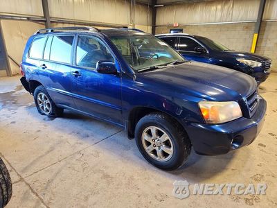 Czwarte zdjęcie samochodu z boku: 2004 TOYOTA HIGHLANDER BASE VIN:JTEEP21A940062325 - miniatura