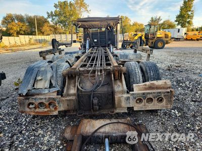 Zdjęcie 6 z 13 samochodu: 2014 MACK GU800 TRUCK CAB AND CHASSIS VIN:1M2AX16CXEM025796 - miniatura
