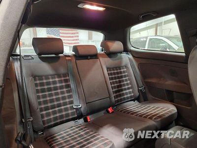 Zdjęcie 10 z 12 samochodu: 2009 VOLKSWAGEN GTI VIN:WVWFV71KX9W135355 - miniatura