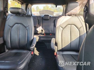 Zdjęcie 10 z 13 samochodu: 2019 CHRYSLER PACIFICA TOURING L VIN:2C4RC1BG9KR569419 - miniatura