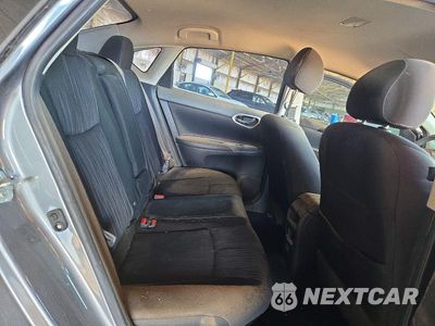 Zdjęcie 10 z 12 samochodu: 2018 NISSAN SENTRA SV VIN:3N1AB7AP8JY237395 - miniatura