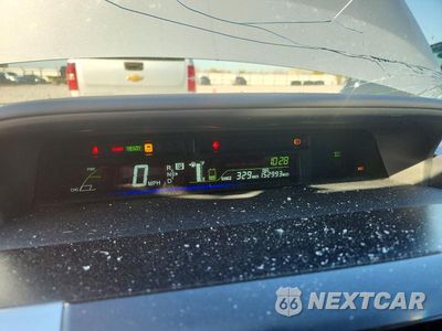 Zdjęcie 9 z 12 samochodu: 2014 TOYOTA PRIUS V THREE VIN:JTDZN3EU3E3331540 - miniatura