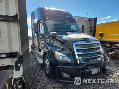 Czwarte zdjęcie samochodu z boku: 2019 FREIGHTLINER CASCADIA 126 SEMI TRUCK VIN:3AKJHHDR9KSHU6002 - miniatura