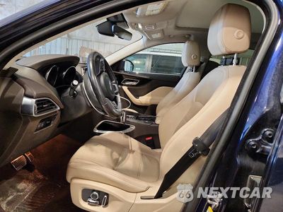 Zdjęcie 7 z 13 samochodu: 2019 JAGUAR F-PACE PRESTIGE VIN:SADCK2FX9KA601044 - miniatura