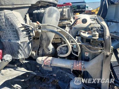Zdjęcie 10 z 13 samochodu: 2019 FREIGHTLINER CASCADIA 1 - SEMI TRUCK VIN:3AKJHTDV4KSKP8256 - miniatura