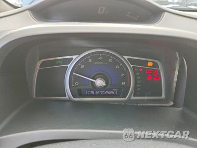 Zdjęcie 9 z 13 samochodu: 2008 HONDA CIVIC LX VIN:1HGFA16598L035986 - miniatura