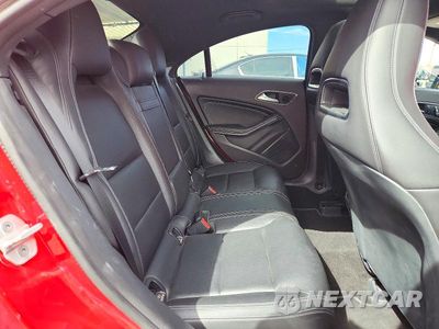 Zdjęcie 10 z 12 samochodu: 2018 MERCEDES-BENZ CLA 250 VIN:WDDSJ4EB3JN578241 - miniatura