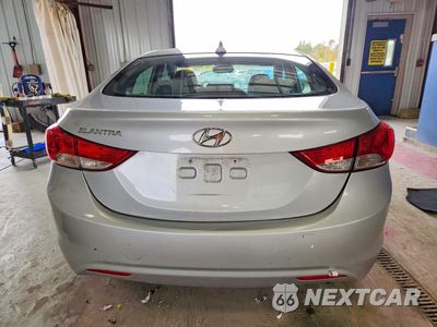 Zdjęcie 6 z 12 samochodu: 2013 HYUNDAI ELANTRA LIMITED VIN:KMHDH4AE8DU515625 - miniatura