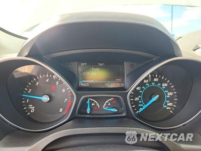 Zdjęcie 9 z 13 samochodu: 2015 FORD ESCAPE SE VIN:1FMCU9G99FUB62250 - miniatura