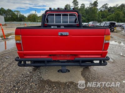 Zdjęcie 6 z 12 samochodu: 1986 TOYOTA PICKUP XTRACAB RN70 DLX VIN:JT4RN70D9G0018415 - miniatura