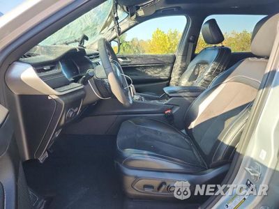 Zdjęcie 7 z 13 samochodu: 2023 JEEP GRAND CHEROKEE L LAREDO VIN:1C4RJKAG9P8896371 - miniatura