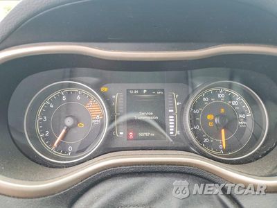 Zdjęcie 9 z 13 samochodu: 2016 JEEP CHEROKEE LATITUDE VIN:1C4PJMCS2GW114766 - miniatura