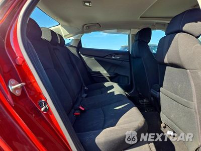 Zdjęcie 10 z 12 samochodu: 2019 HONDA CIVIC EX VIN:19XFC1F36KE014567 - miniatura
