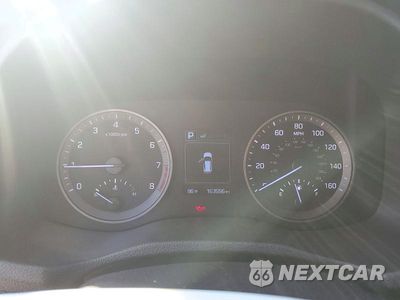 Zdjęcie 9 z 13 samochodu: 2017 HYUNDAI TUCSON SE VIN:KM8J33A44HU469039 - miniatura