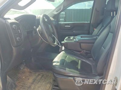 Zdjęcie 7 z 12 samochodu: 2020 CHEVROLET 3500 VIN:1GC4YSEYXLF255972 - miniatura