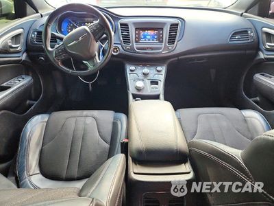 Zdjęcie 8 z 12 samochodu: 2015 CHRYSLER 200 S VIN:1C3CCCDGXFN553445 - miniatura