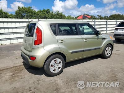 Trzecie zdjęcie samochodu z tyłu: 2013 KIA SOUL BASE VIN:KNDJT2A57D7530528 - miniatura