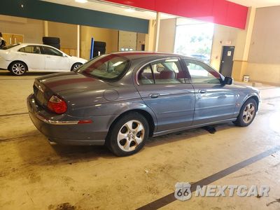 Trzecie zdjęcie samochodu z tyłu: 2000 JAGUAR S-TYPE VIN:SAJDA01C5YFL74685 - miniatura